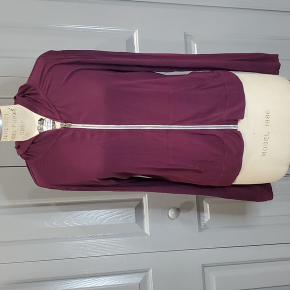 American Eagle Outfitters size XL maroon light weight super soft zip up hoodie - Picture 5 of 12